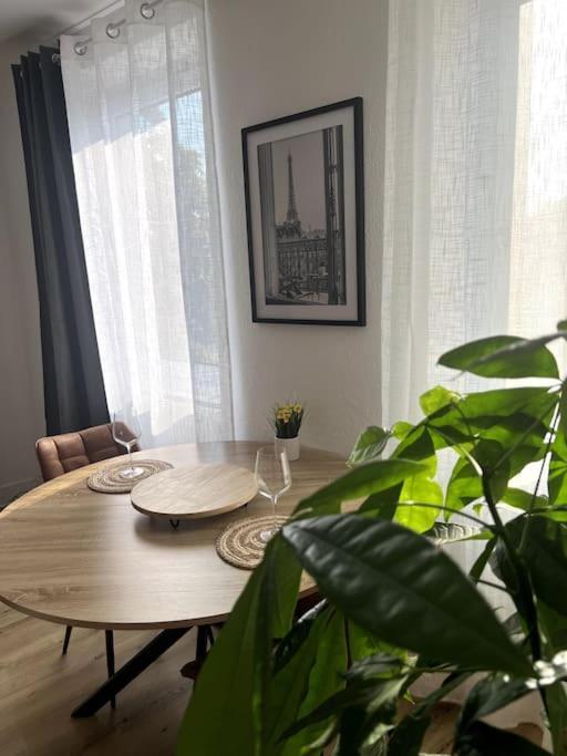 Appartement Cosy Et Lumineux Avec Parking Gratuit Кольмар Экстерьер фото